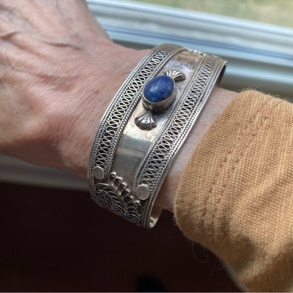 Sterling vintage blue stone cuff - Picture 8 of 15